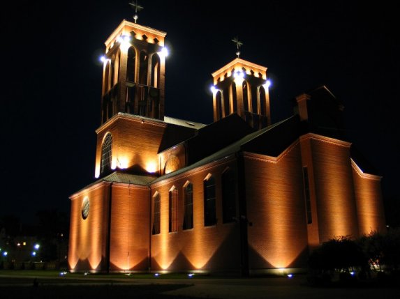 Iluminacja kościoła - zdjęcie #1