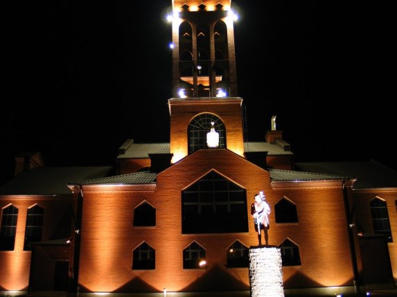 Iluminacja kościoła - zdjęcie #16