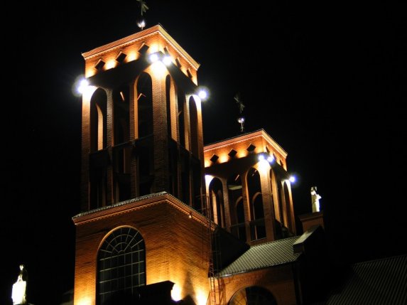Iluminacja kościoła - zdjęcie #19