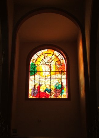 witraże w kościele  - zdjęcie #1
