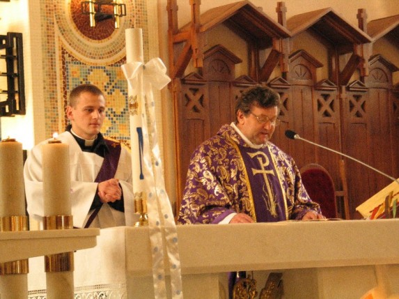 Przyjęcie nowych ministrantów 30.11.2008 - zdjęcie #28