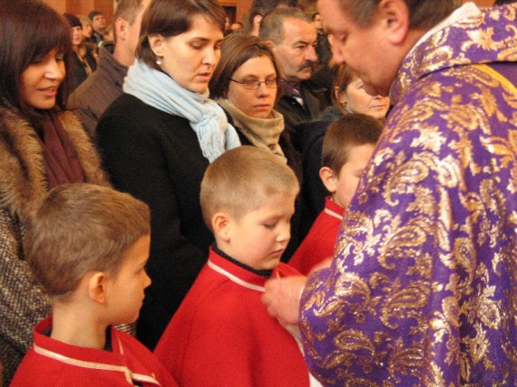 Przyjęcie nowych ministrantów 30.11.2008 - zdjęcie #40