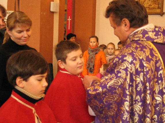 Przyjęcie nowych ministrantów 30.11.2008 - zdjęcie #45