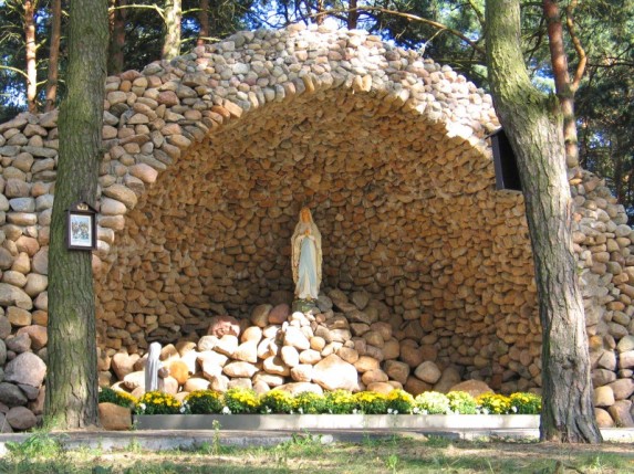 Grota Matki Bożej z Lourdes - zdjęcie #2