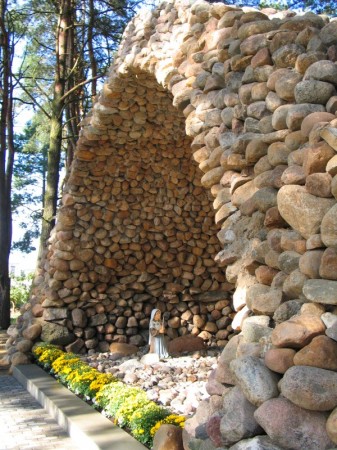 Grota Matki Bożej z Lourdes - zdjęcie #8