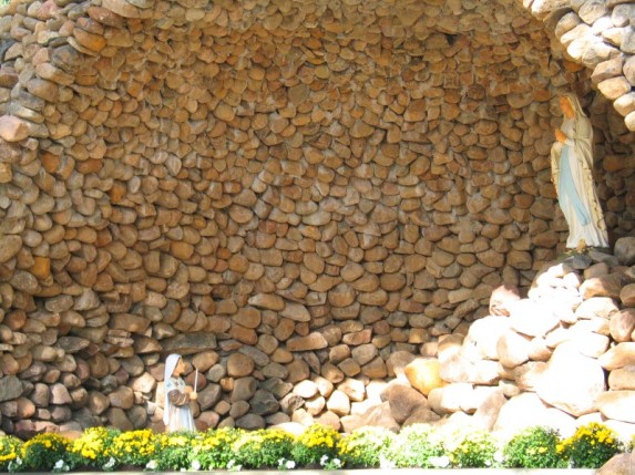 Grota Matki Bożej z Lourdes - zdjęcie #10