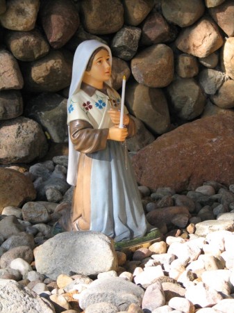 Grota Matki Bożej z Lourdes - zdjęcie #13