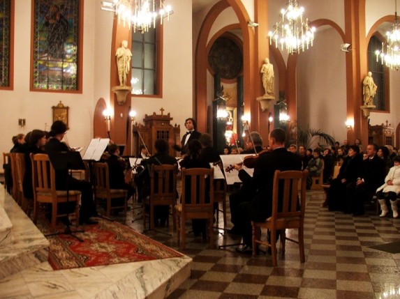 Koncert Łomżyńskiej Filharmonii Kameralnej 18.10.2009 - zdjęcie #2