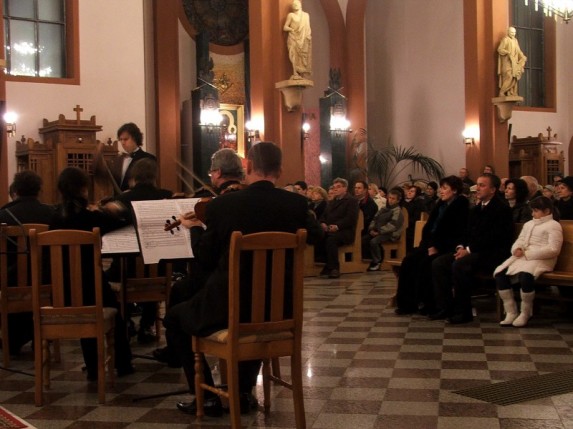 Koncert Łomżyńskiej Filharmonii Kameralnej 18.10.2009 - zdjęcie #6