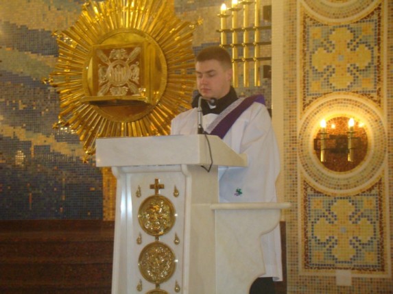 Ministranci pryjęci do służby 29.11.2009 - zdjęcie #12
