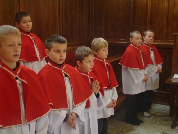 Ministranci pryjęci do służby 29.11.2009 - zdjęcie #27