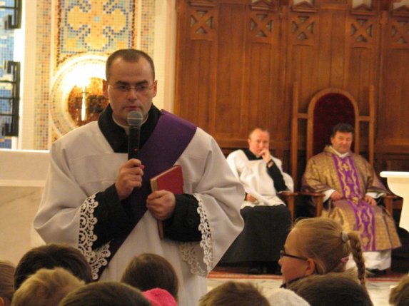 Przyjęcie nowych ministrantów 28.11.2010 - zdjęcie #13