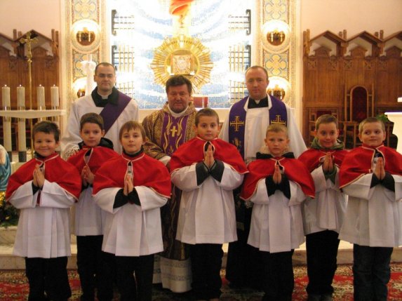 Przyjęcie nowych ministrantów 28.11.2010 - zdjęcie #40