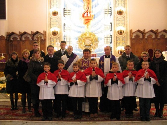 Przyjęcie nowych ministrantów 28.11.2010 - zdjęcie #41