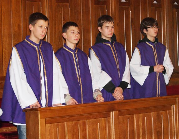 Przyjęcie nowych ministrantów 27.11.2011r. - zdjęcie #11