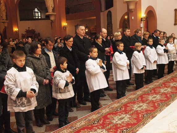 Przyjęcie nowych ministrantów 27.11.2011r. - zdjęcie #27