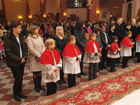 Przyjęcie nowych ministrantów 27.11.2011r. - zdjęcie #29
