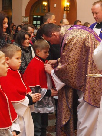 Przyjęcie nowych ministrantów 27.11.2011r. - zdjęcie #32