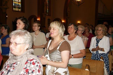 wspólnota Odnowa w Duchu Świętym „Wypłyń na głębię” - X rocznica 2012r. - zdjęcie #51