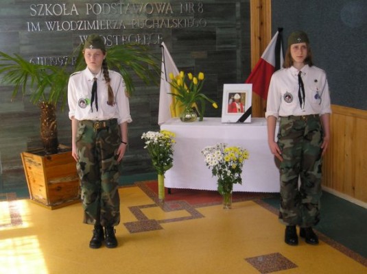 Msza św. za Jana Pawła II w Gimnazjum nr 2 - zdjęcie #14