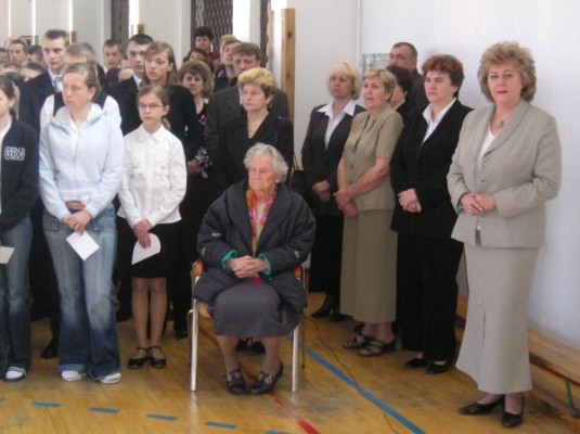 Msza św. za Jana Pawła II w Gimnazjum nr 2 - zdjęcie #13