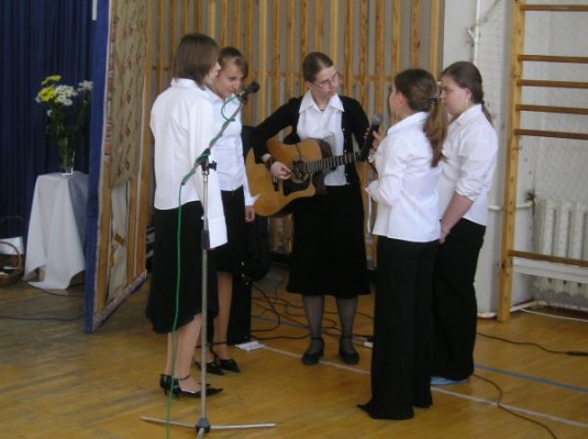 Msza św. za Jana Pawła II w Gimnazjum nr 2 - zdjęcie #8