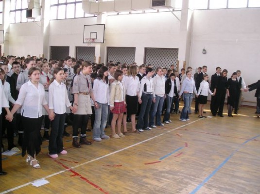 Msza św. za Jana Pawła II w Gimnazjum nr 2 - zdjęcie #3