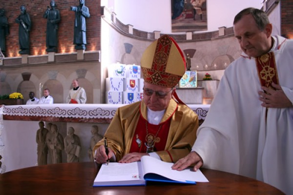 Uroczystości 80-lecia Diecezji Łomżyńskiej - zdjęcie #1