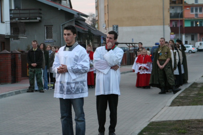 Droga Krzyżowa ulicami ... 12.04.2006 - zdjęcie #21