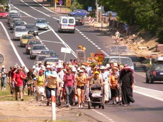 Pielgrzymka do Niepokalanowa 5-11.07.2006 - zdjęcie #54