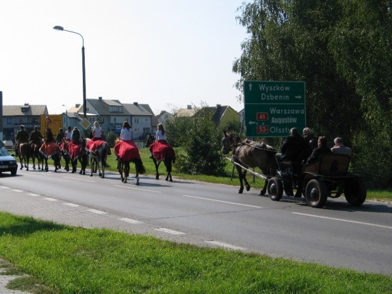Nadanie imienia Szkole w Dzbeninie 16.09.2006 - zdjęcie #26