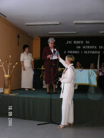 Nadanie imienia Szkole w Dzbeninie 16.09.2006 - zdjęcie #32