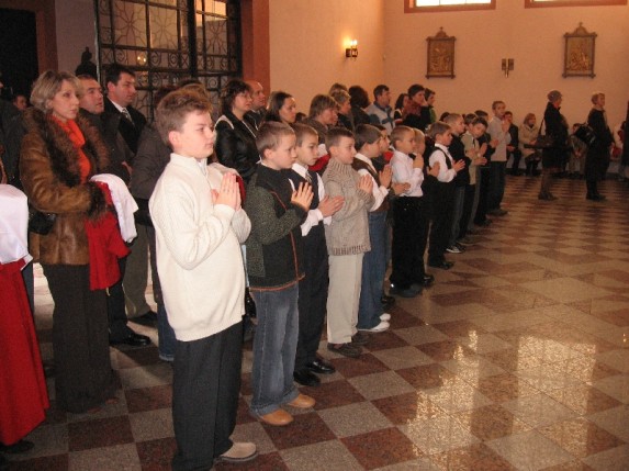 Przyjęcie nowych ministrantów 26.11.2006 - zdjęcie #1