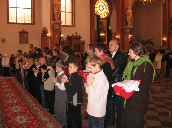 Przyjęcie nowych ministrantów 26.11.2006 - zdjęcie #3