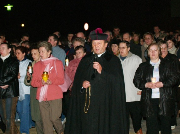 II rocznica śmierci Sługi Bożego Jana Pawła II 2.04.2007 - zdjęcie #21