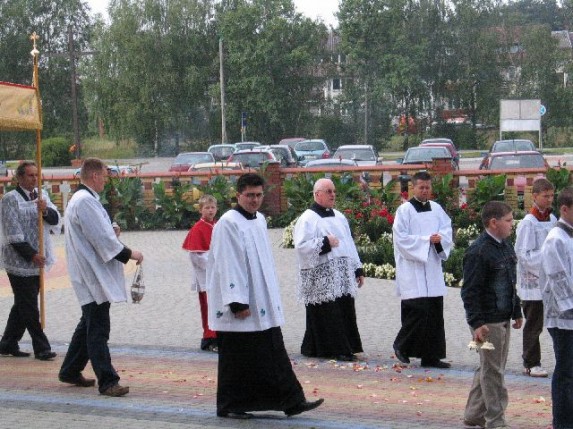 Procesje w parafii - zdjęcie #6