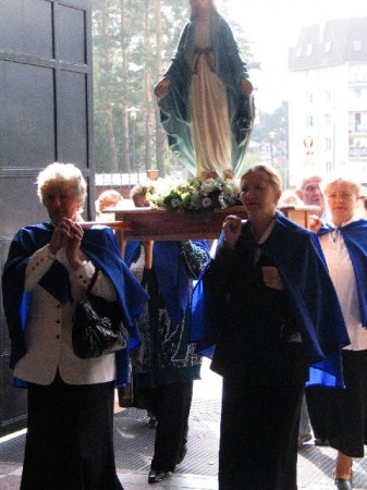 Procesje w parafii - zdjęcie #9